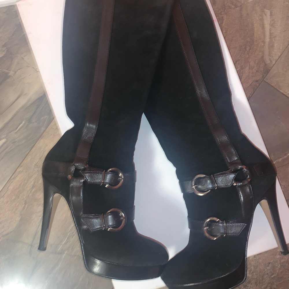Beautiful knee height boots